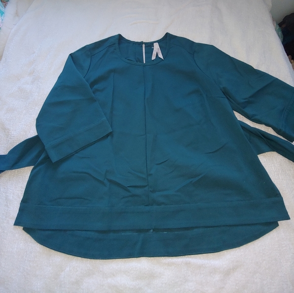 EUC Plus Size Melissa Mccarthy Seven Tie Front Blouse  - Size 2X - Picture 10 of 15